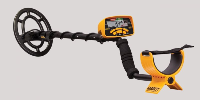 Máy dò kim loại Garrett ACE 300i dò nhanh chính xác với tần số 8kHz