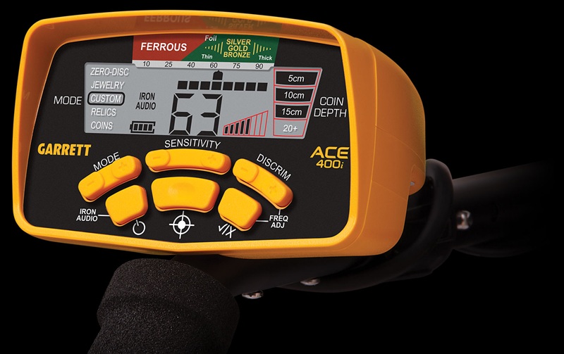Garrett ACE 400i có mức tần số 13kHz đảm bảo dò chính xác