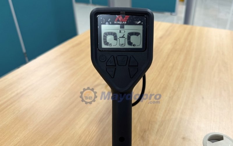 Màn hình của máy dò vàng GOLD MONSTER 1000 Minelab Úc