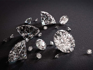 Tìm hiểu đặc điểm của máy dò kim cương, đá quý chi tiết