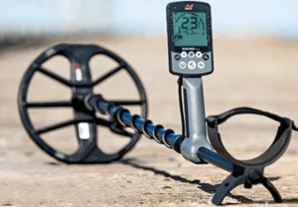 Top 5 máy dò kim loại dưới lòng đất Minelab tiên tiến, độ nhạy cao